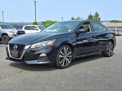 2022 Nissan Altima SR Intelligent AWD