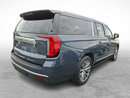 Dark Sky Metallic 2021 GMC Yukon XL Denali