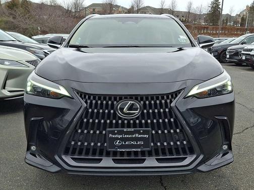 2022 Lexus NX 350h Premium