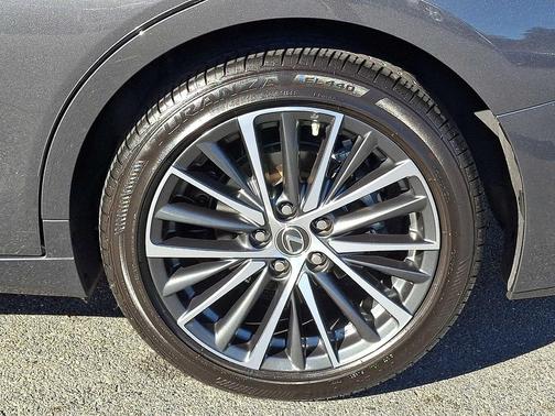 2025 Lexus ES 350 Base