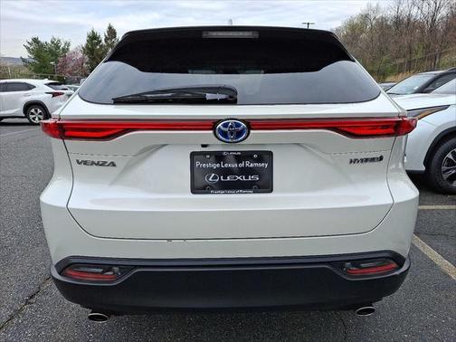 2021 Toyota Venza LE