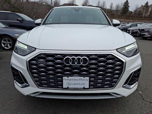 Ibis White 2022 Audi Q5 45 S line Premium
