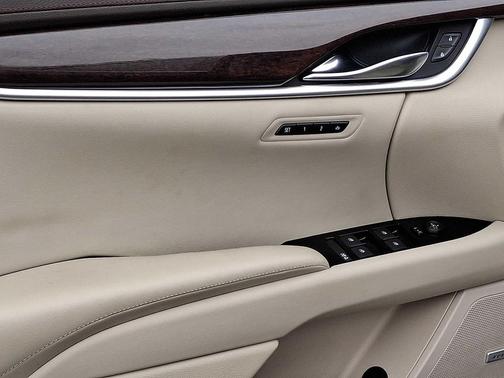 2016 Cadillac XTS Luxury
