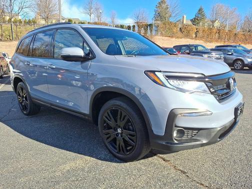 2022 Honda Pilot AWD Black Edition