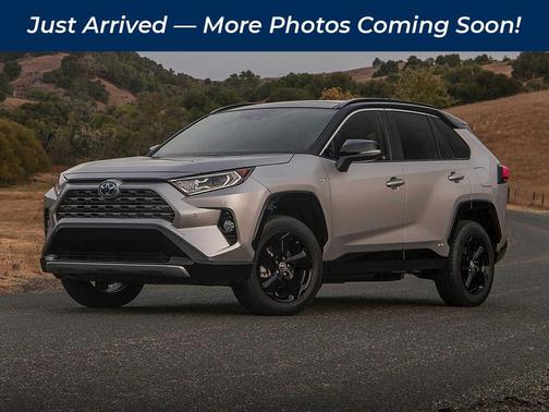 2020 Toyota RAV4 Hybrid SE