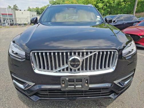 2023 Volvo XC90 B6 Ultimate 7-Seater