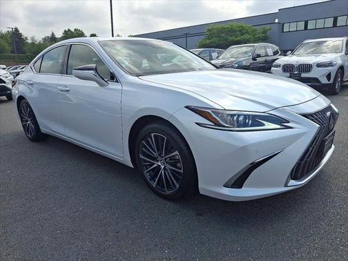 2023 Lexus ES 350 Base