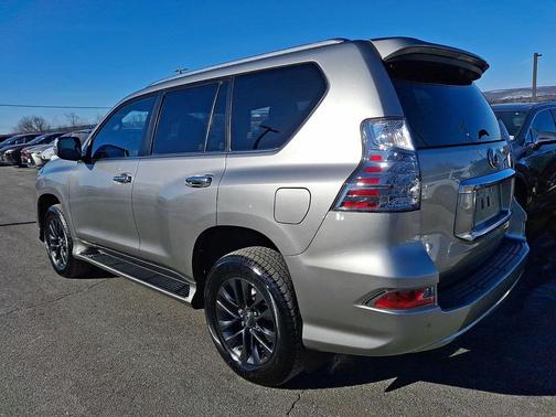 2023 Lexus GX 460 Premium