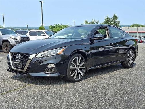 2022 Nissan Altima SR Intelligent AWD