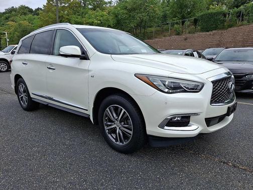 2017 INFINITI QX60 Base