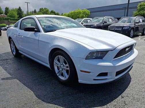 2014 Ford Mustang V6