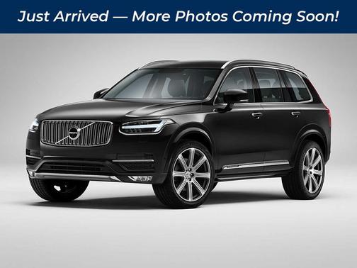 2016 Volvo XC90 T6 Momentum