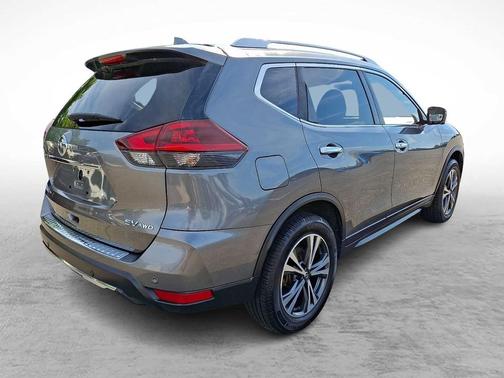 Gun Metallic 2019 Nissan Rogue SV