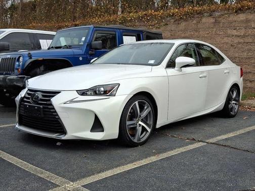 2018 Lexus IS 300 Base