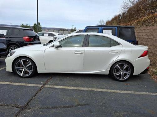 2018 Lexus IS 300 Base
