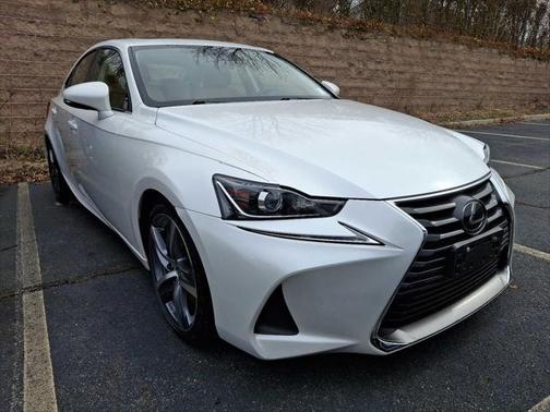 2018 Lexus IS 300 Base