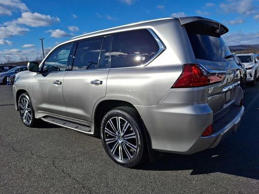 2020 Lexus LX 570 Base