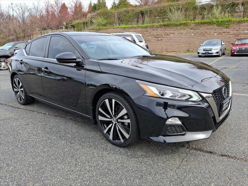 2021 Nissan Altima SR FWD
