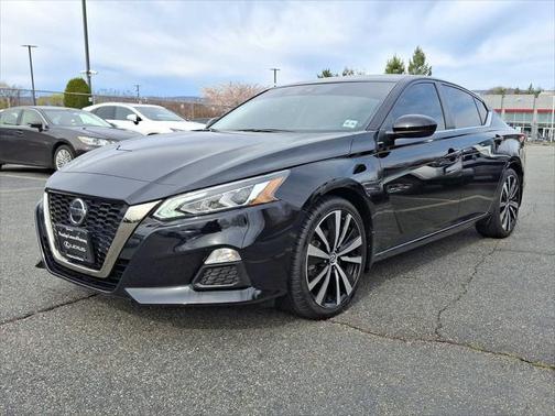 2021 Nissan Altima SR FWD