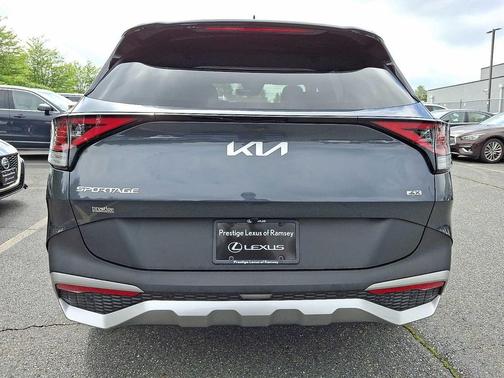 2023 Kia Sportage LX