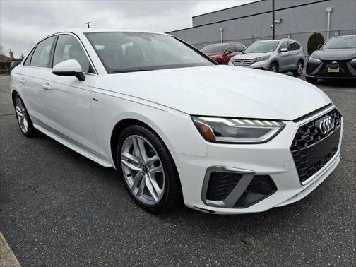 2023 Audi A4 45 S line Premium Plus