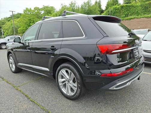 2021 Audi Q7 55 Premium Plus