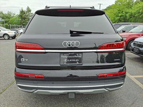 2021 Audi Q7 55 Premium Plus
