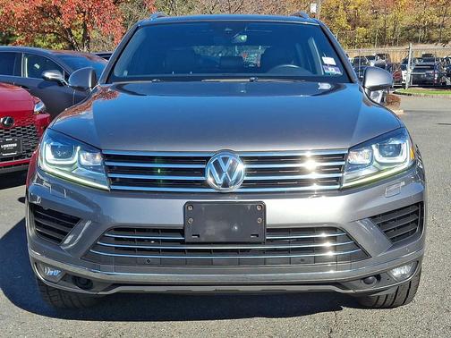 2017 Volkswagen Touareg V6 Wolfsburg Edition