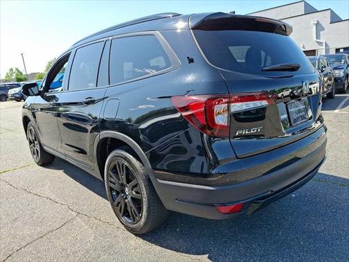 2022 Honda Pilot AWD Black Edition