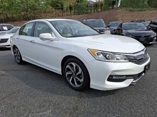 2017 Honda Accord EX-L w/Navigation & Honda Sensing