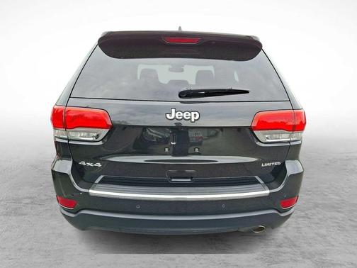Brilliant Black Crystal Pearlcoat 2015 Jeep Grand Cherokee Limited