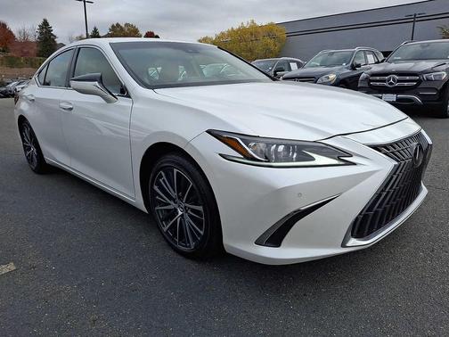 2023 Lexus ES 350 Base