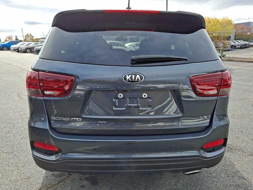 2019 Kia Sorento S
