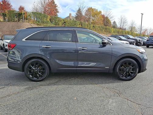 2019 Kia Sorento S