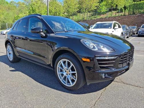 2017 Porsche Macan Base