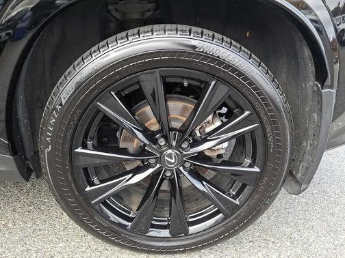 2024 Lexus NX 450h+ F SPORT Handling