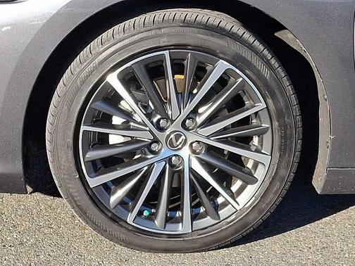 2023 Lexus ES 350 Base