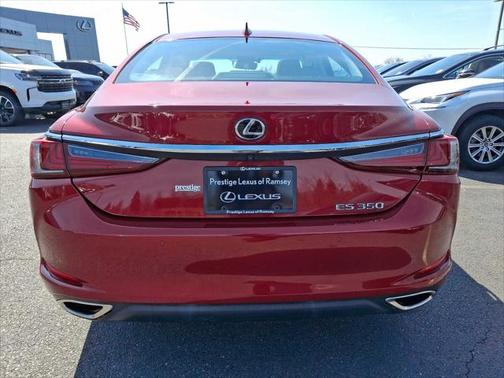 2019 Lexus ES 350 Base