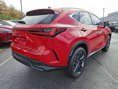 2025 Lexus NX 450h+ Luxury