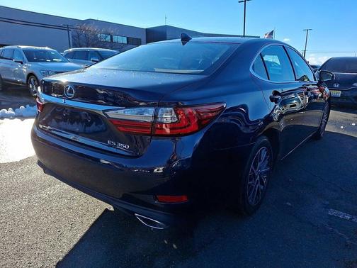 2018 Lexus ES 350 Base