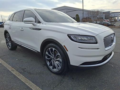 2021 Lincoln Nautilus Reserve