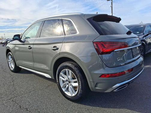2023 Audi Q5 45 S line Premium