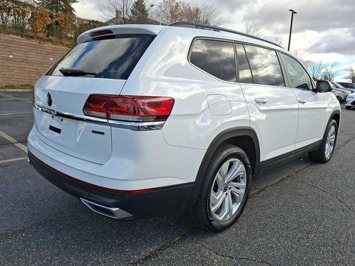 2022 Volkswagen Atlas 3.6L SE w/Technology