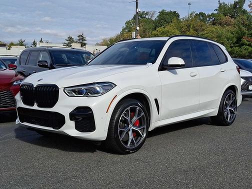 2023 BMW X5 M50i