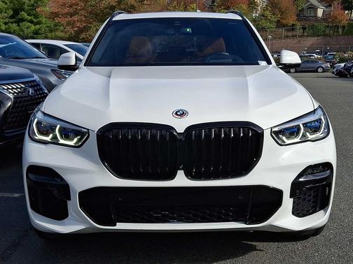 2023 BMW X5 M50i