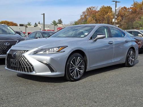 2023 Lexus ES 350 Base