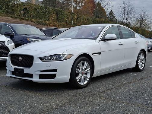 2018 Jaguar XE 25t Premium