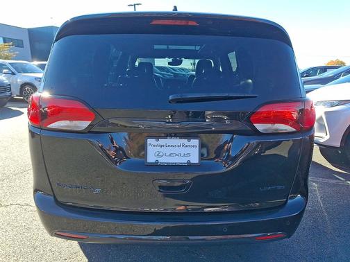 2020 Chrysler Pacifica Limited