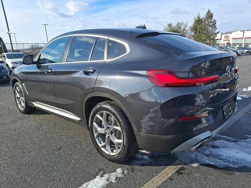 2022 BMW X4 xDrive30i