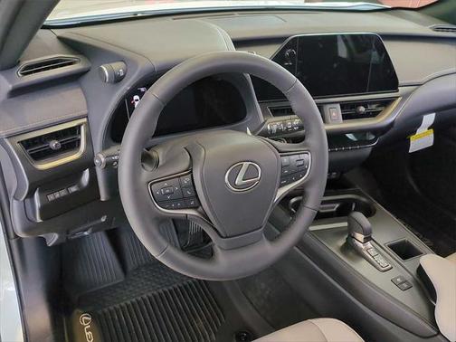 2025 Lexus UX 300h Base